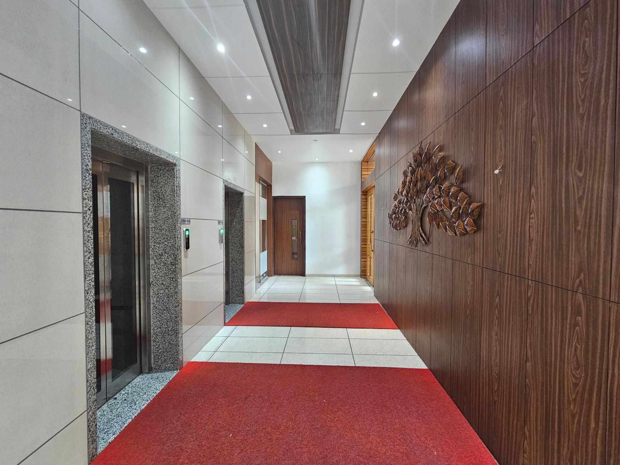Hotel Grand Darshan Вадодара Екстер'єр фото