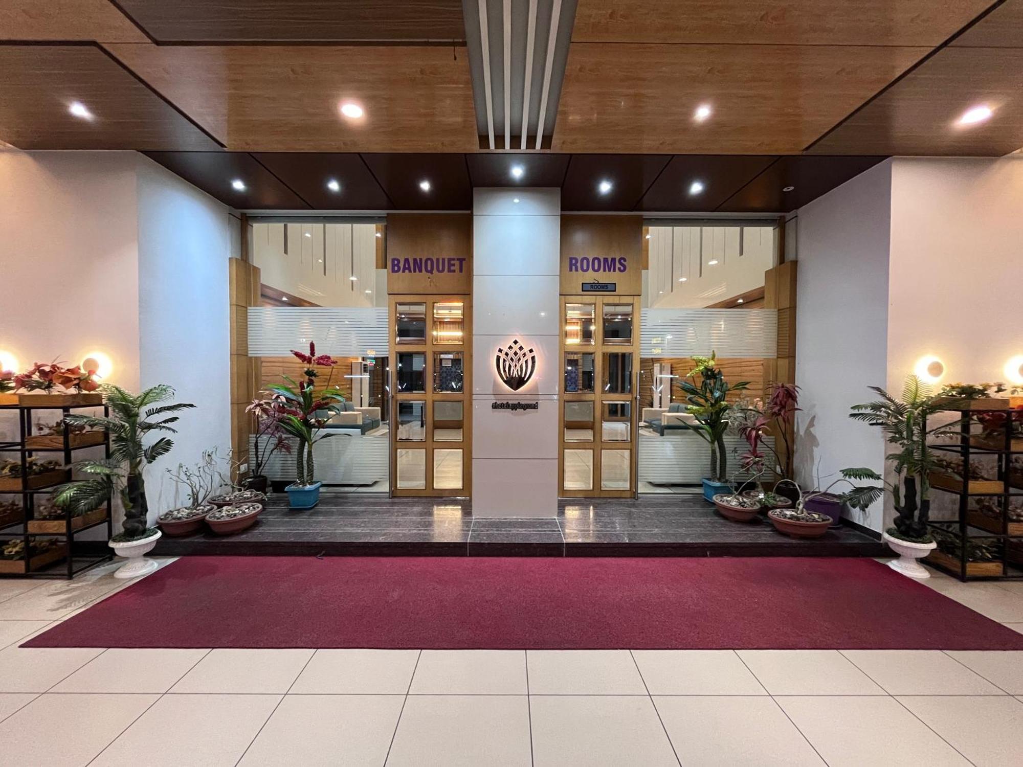 Hotel Grand Darshan Вадодара Екстер'єр фото