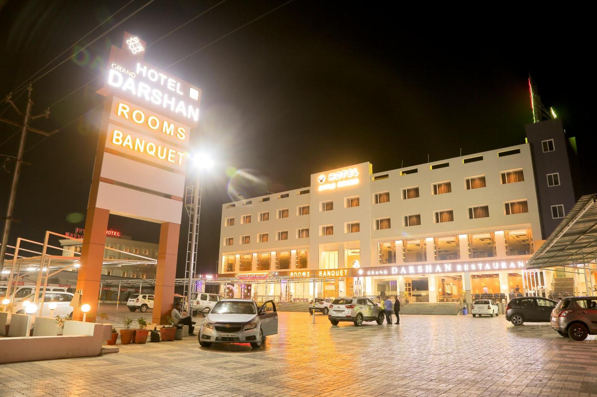 Hotel Grand Darshan Вадодара Екстер'єр фото